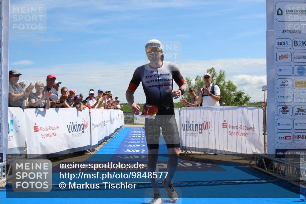 21.06.2026 - Viking Triathlon Markus Tischler http://msf.ph/oto/9848577 21.06.2026 13:44:43 Ziel 1 meine-sportfotos.de