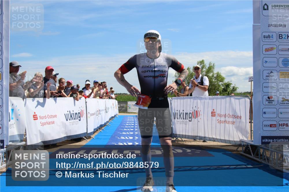 21.06.2026 - Viking Triathlon Markus Tischler http://msf.ph/oto/9848579 21.06.2026 13:44:44 Ziel 1 meine-sportfotos.de