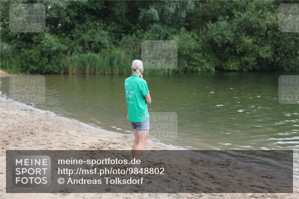 21.06.2026 - 29. Vierlanden-Triathlon Andreas Tolksdorf http://msf.ph/oto/9848802 21.06.2026 09:55:50 Schwimmen  meine-sportfotos.de