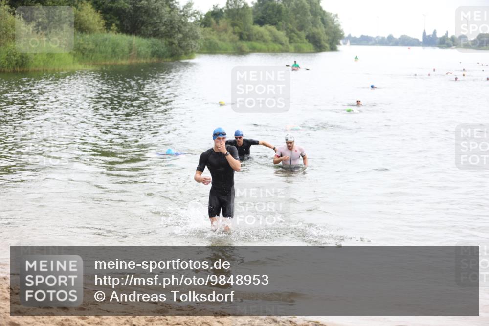 21.06.2026 - 29. Vierlanden-Triathlon Andreas Tolksdorf http://msf.ph/oto/9848953 21.06.2026 09:56:52 Schwimmen 307, 312, 317, 352, 363 meine-sportfotos.de