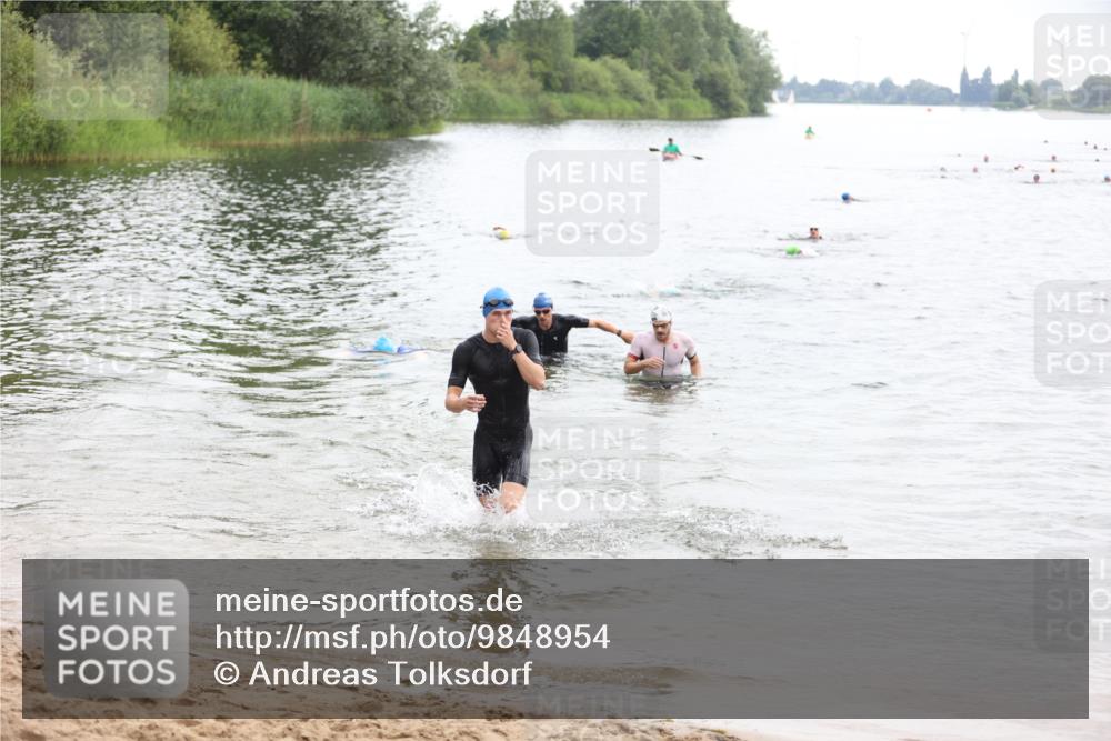 21.06.2026 - 29. Vierlanden-Triathlon Andreas Tolksdorf http://msf.ph/oto/9848954 21.06.2026 09:56:52 Schwimmen 307, 312, 317, 352, 363 meine-sportfotos.de