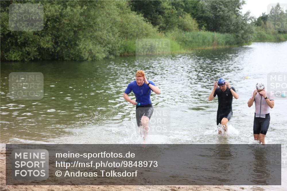 21.06.2026 - 29. Vierlanden-Triathlon Andreas Tolksdorf http://msf.ph/oto/9848973 21.06.2026 09:56:59 Schwimmen 312, 326, 352, 363 meine-sportfotos.de