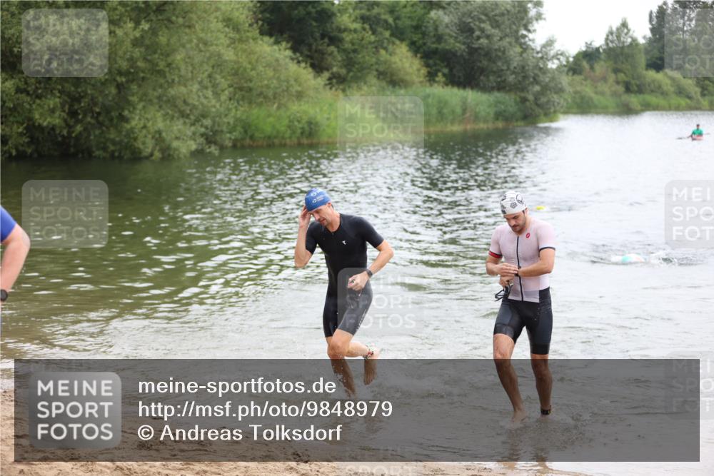 21.06.2026 - 29. Vierlanden-Triathlon Andreas Tolksdorf http://msf.ph/oto/9848979 21.06.2026 09:57:01 Schwimmen 312, 326, 344, 352, 363 meine-sportfotos.de
