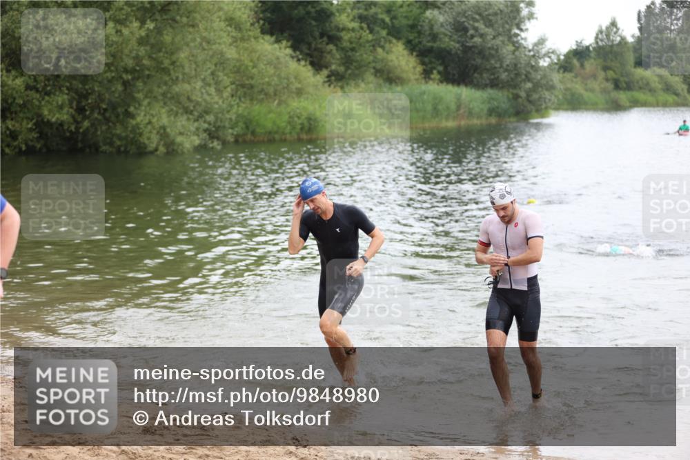 21.06.2026 - 29. Vierlanden-Triathlon Andreas Tolksdorf http://msf.ph/oto/9848980 21.06.2026 09:57:01 Schwimmen 312, 326, 344, 352, 363 meine-sportfotos.de