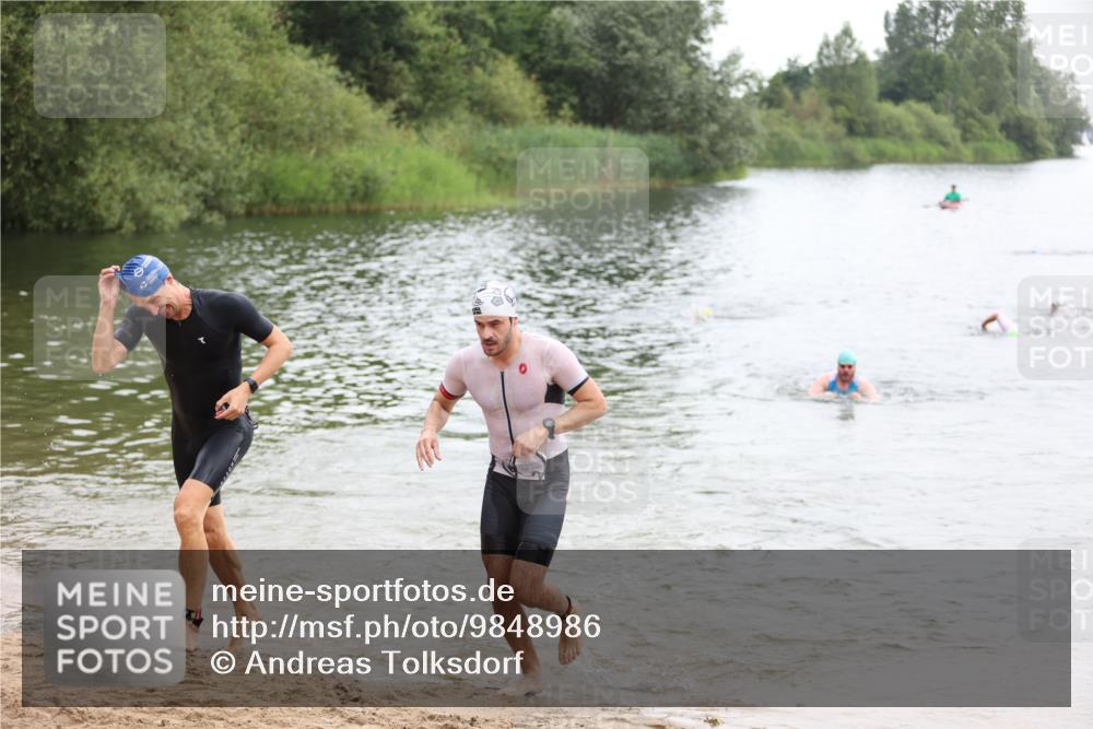 21.06.2026 - 29. Vierlanden-Triathlon Andreas Tolksdorf http://msf.ph/oto/9848986 21.06.2026 09:57:02 Schwimmen 312, 326, 344, 352, 363 meine-sportfotos.de