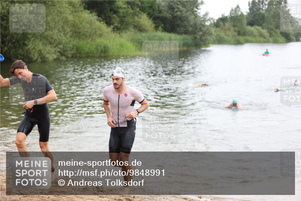 21.06.2026 - 29. Vierlanden-Triathlon Andreas Tolksdorf http://msf.ph/oto/9848991 21.06.2026 09:57:02 Schwimmen 312, 326, 344, 352, 363 meine-sportfotos.de