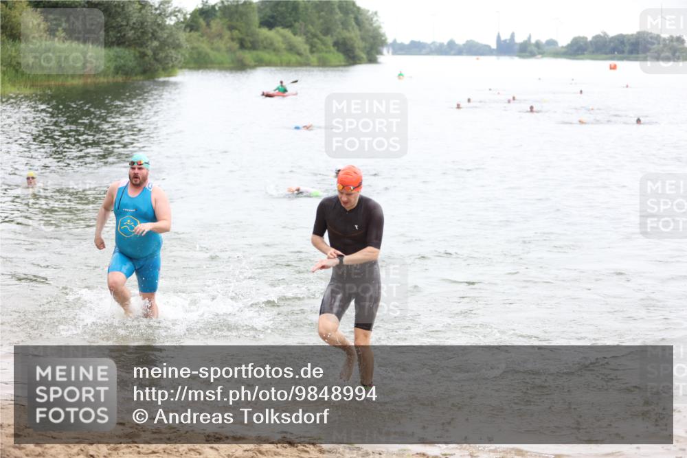 21.06.2026 - 29. Vierlanden-Triathlon Andreas Tolksdorf http://msf.ph/oto/9848994 21.06.2026 09:57:08 Schwimmen 326, 344, 363 meine-sportfotos.de