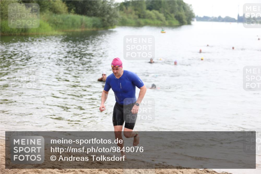 21.06.2026 - 29. Vierlanden-Triathlon Andreas Tolksdorf http://msf.ph/oto/9849076 21.06.2026 09:58:09 Schwimmen 334, 345, 360, 373 meine-sportfotos.de