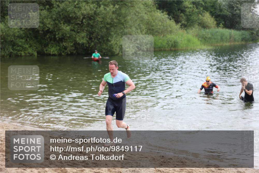 21.06.2026 - 29. Vierlanden-Triathlon Andreas Tolksdorf http://msf.ph/oto/9849117 21.06.2026 09:58:32 Schwimmen 309, 320, 358, 359 meine-sportfotos.de