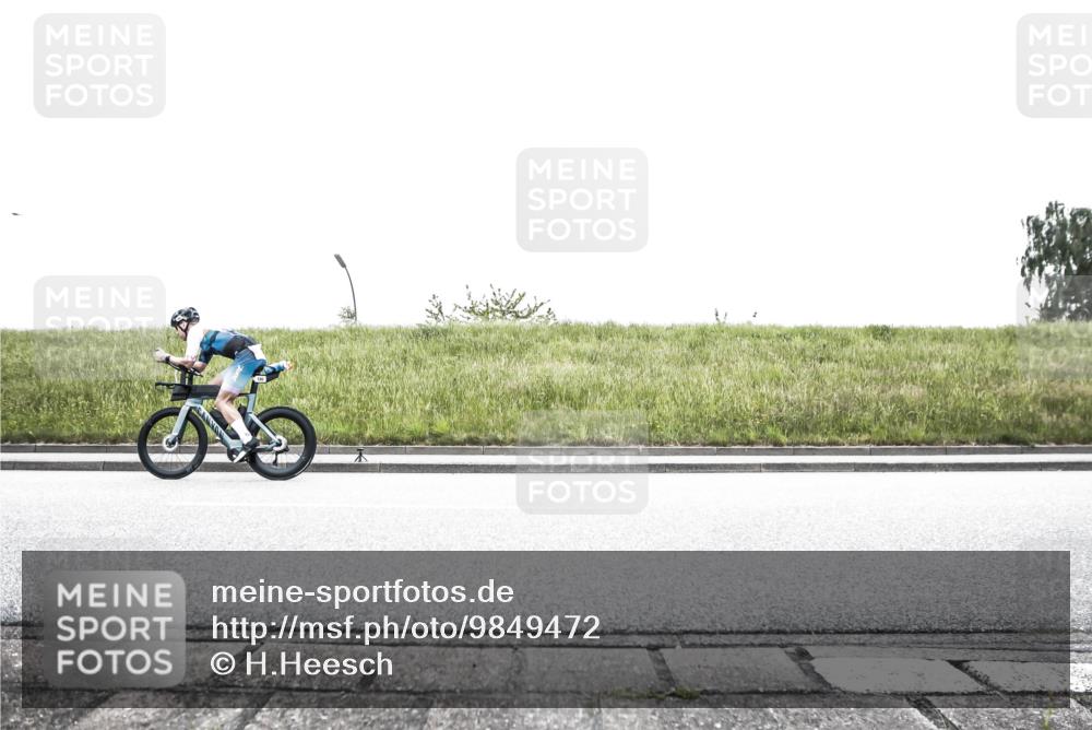 21.06.2026 - 29. Vierlanden-Triathlon H.Heesch http://msf.ph/oto/9849472 21.06.2026 10:27:43 Radfahren 20, 186, 515, 615 meine-sportfotos.de