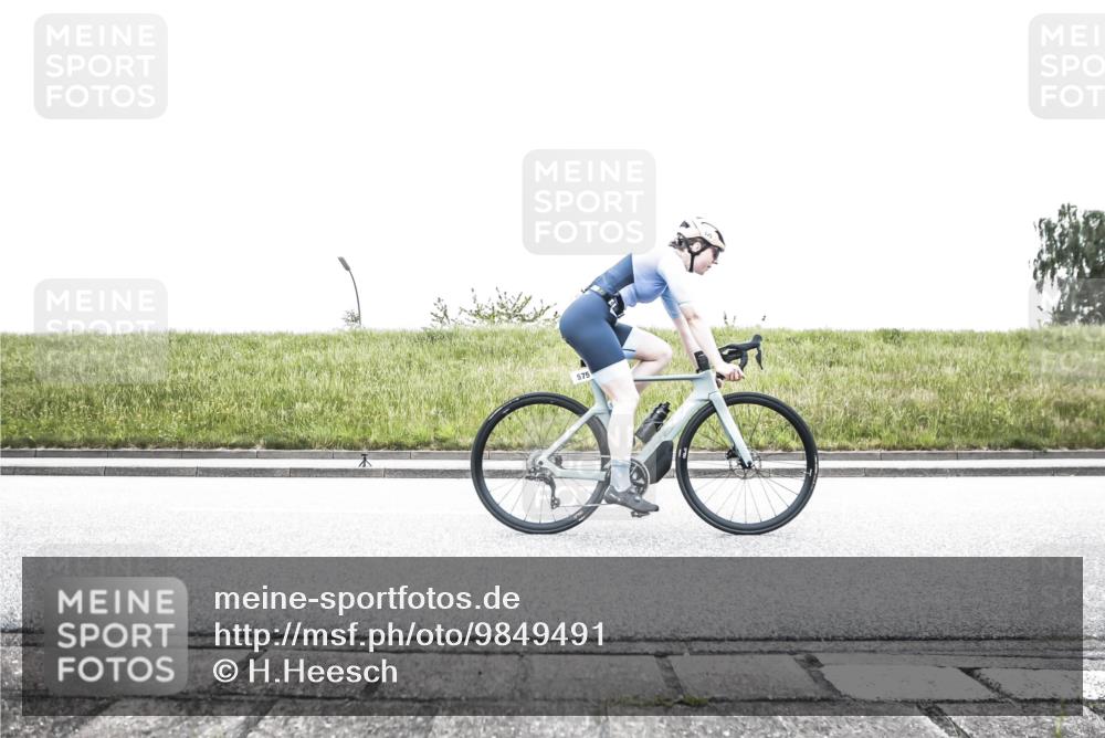 21.06.2026 - 29. Vierlanden-Triathlon H.Heesch http://msf.ph/oto/9849491 21.06.2026 10:28:21 Radfahren 79, 268, 368, 538, 567, 574, 575, 582, 590 meine-sportfotos.de