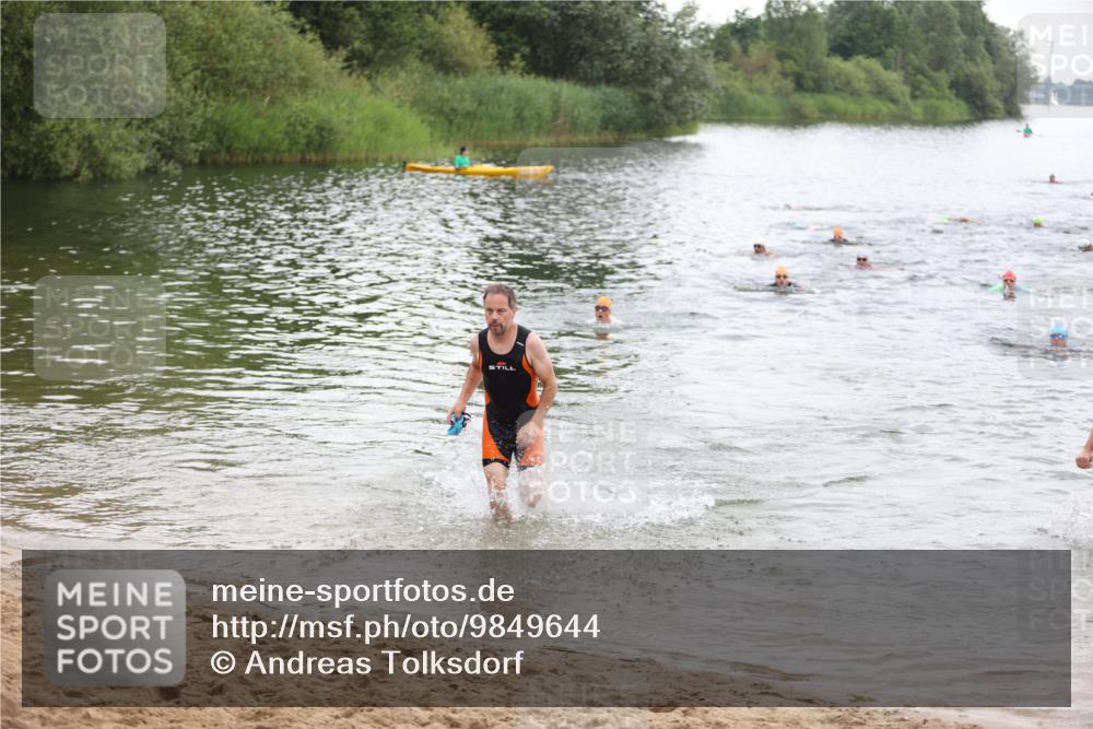 21.06.2026 - 29. Vierlanden-Triathlon Andreas Tolksdorf http://msf.ph/oto/9849644 21.06.2026 10:07:40 Schwimmen 434, 442, 468 meine-sportfotos.de