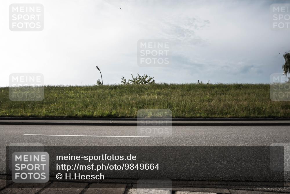 21.06.2026 - 29. Vierlanden-Triathlon H.Heesch http://msf.ph/oto/9849664 21.06.2026 08:20:01 Radfahren  meine-sportfotos.de