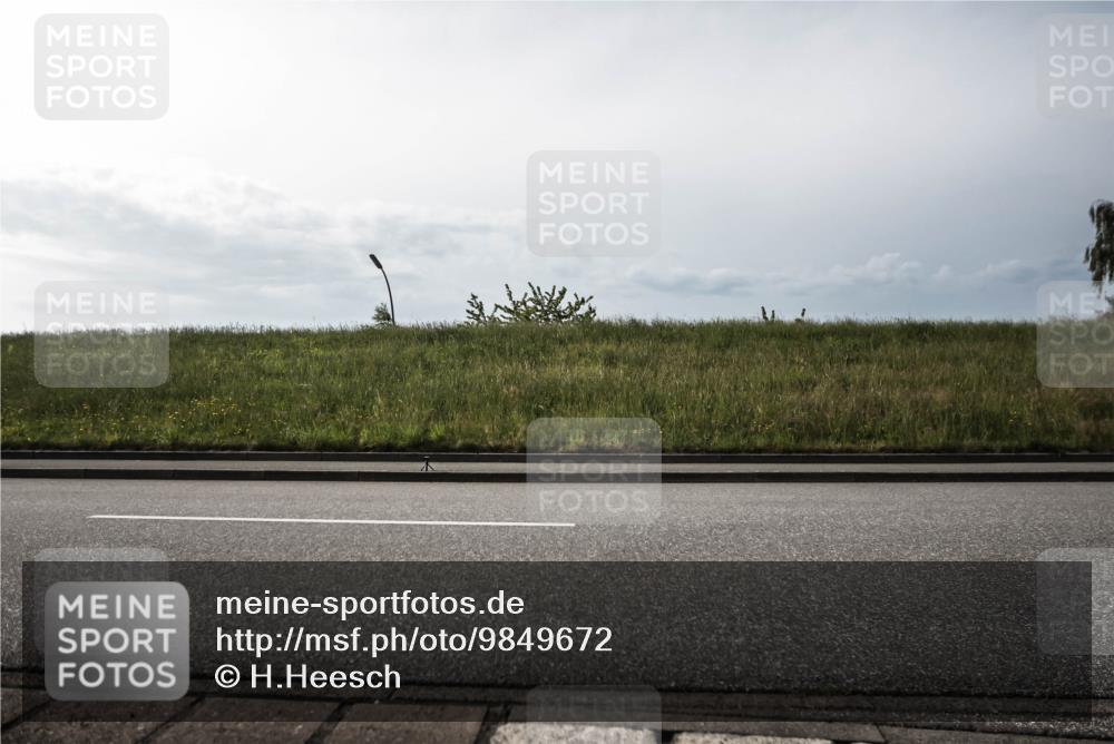 21.06.2026 - 29. Vierlanden-Triathlon H.Heesch http://msf.ph/oto/9849672 21.06.2026 08:32:14 Radfahren  meine-sportfotos.de
