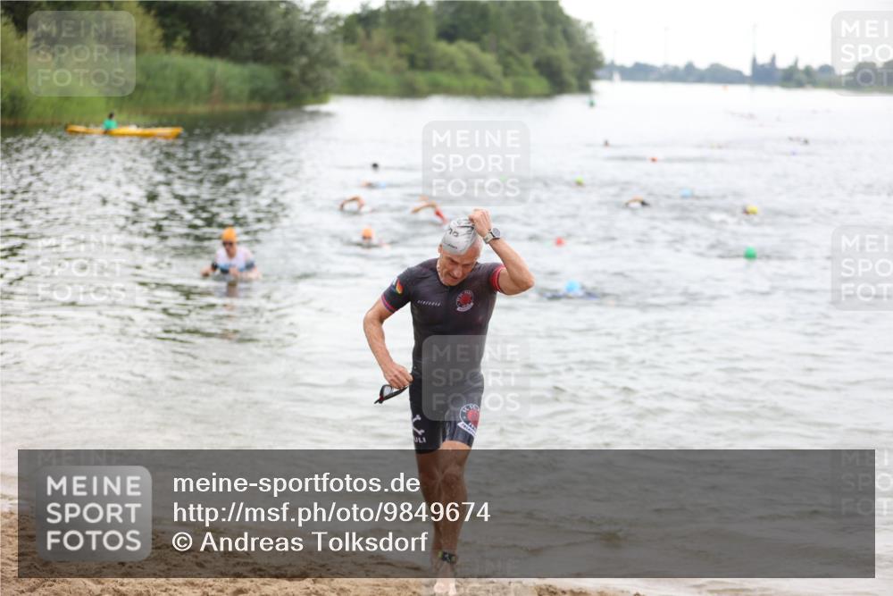 21.06.2026 - 29. Vierlanden-Triathlon Andreas Tolksdorf http://msf.ph/oto/9849674 21.06.2026 10:07:43 Schwimmen 434, 442, 449, 468 meine-sportfotos.de