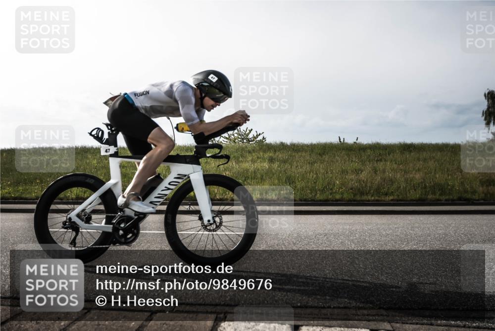 21.06.2026 - 29. Vierlanden-Triathlon H.Heesch http://msf.ph/oto/9849676 21.06.2026 08:40:12 Radfahren 47 meine-sportfotos.de