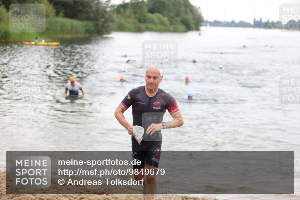 21.06.2026 - 29. Vierlanden-Triathlon Andreas Tolksdorf http://msf.ph/oto/9849679 21.06.2026 10:07:44 Schwimmen 434, 442, 449, 468 meine-sportfotos.de