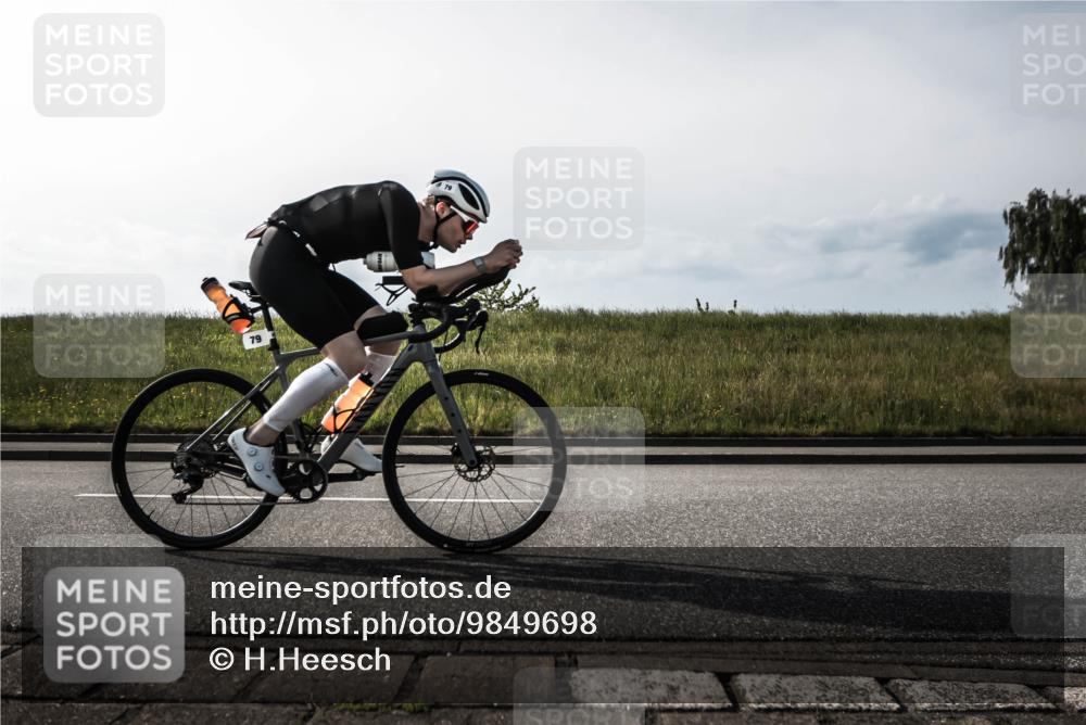21.06.2026 - 29. Vierlanden-Triathlon H.Heesch http://msf.ph/oto/9849698 21.06.2026 08:44:34 Radfahren 79 meine-sportfotos.de