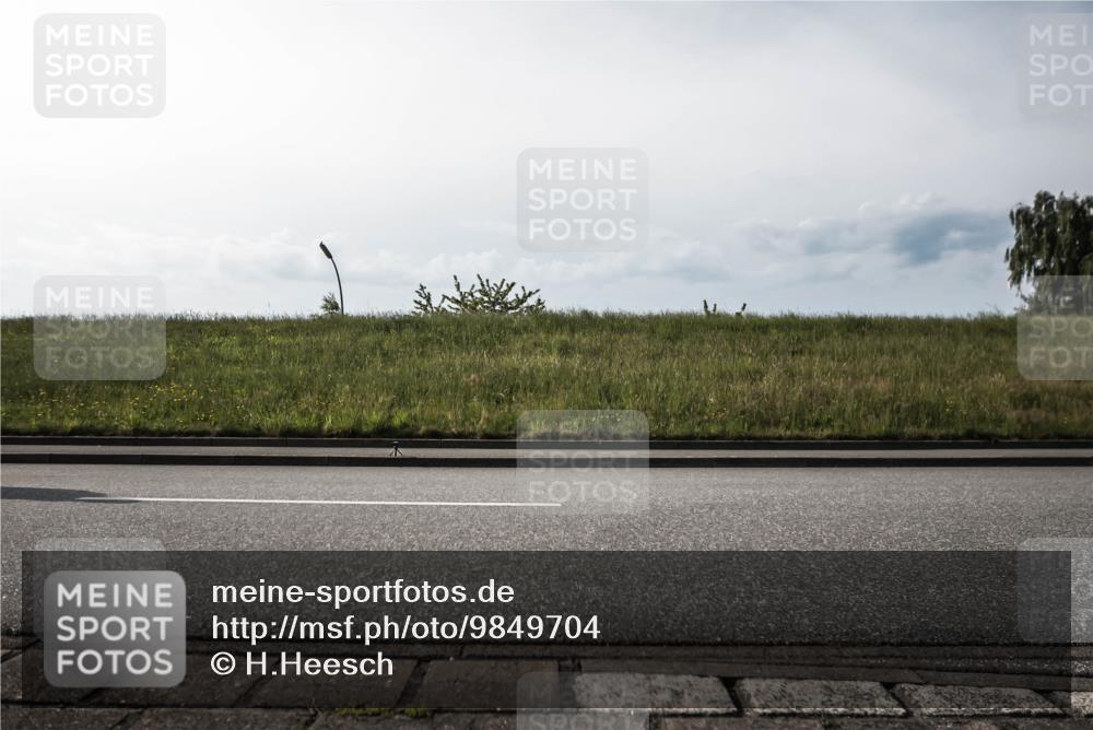 21.06.2026 - 29. Vierlanden-Triathlon H.Heesch http://msf.ph/oto/9849704 21.06.2026 08:45:17 Radfahren 63, 127, 211 meine-sportfotos.de