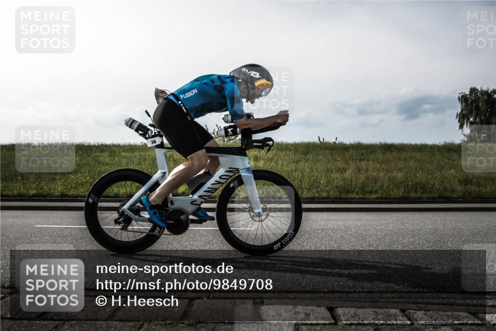 21.06.2026 - 29. Vierlanden-Triathlon H.Heesch http://msf.ph/oto/9849708 21.06.2026 08:45:51 Radfahren 36, 60 meine-sportfotos.de