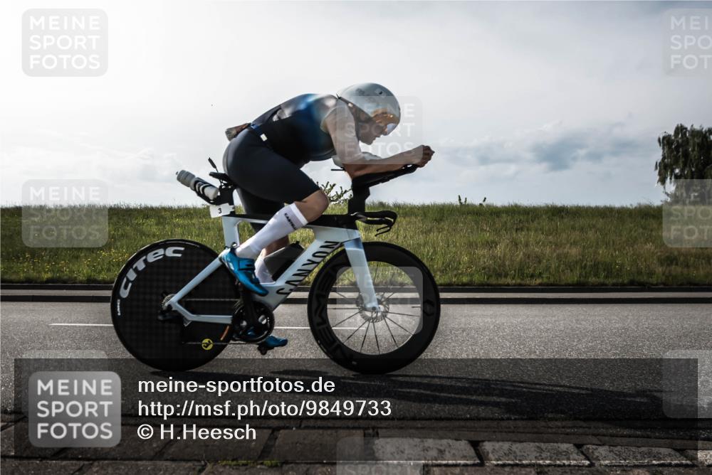 21.06.2026 - 29. Vierlanden-Triathlon H.Heesch http://msf.ph/oto/9849733 21.06.2026 08:47:47 Radfahren 3 meine-sportfotos.de