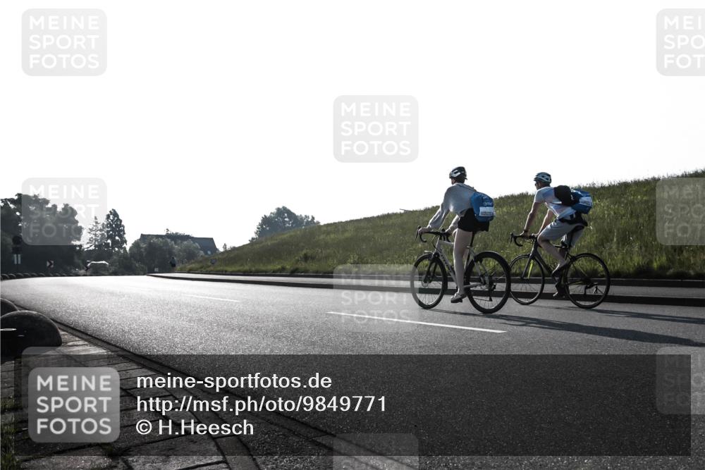 21.06.2026 - 29. Vierlanden-Triathlon H.Heesch http://msf.ph/oto/9849771 21.06.2026 08:05:49 Radfahren  meine-sportfotos.de