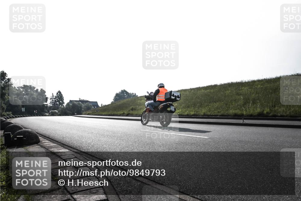 21.06.2026 - 29. Vierlanden-Triathlon H.Heesch http://msf.ph/oto/9849793 21.06.2026 08:23:07 Radfahren  meine-sportfotos.de