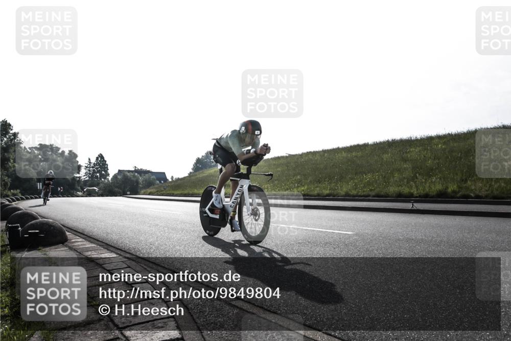 21.06.2026 - 29. Vierlanden-Triathlon H.Heesch http://msf.ph/oto/9849804 21.06.2026 08:40:50 Radfahren 2, 26 meine-sportfotos.de