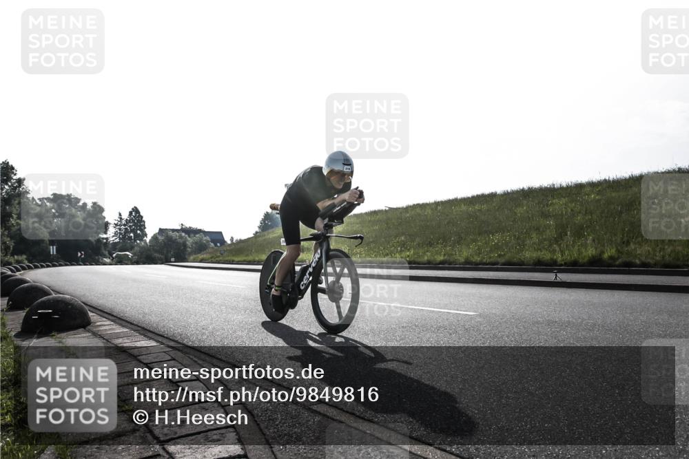 21.06.2026 - 29. Vierlanden-Triathlon H.Heesch http://msf.ph/oto/9849816 21.06.2026 08:43:09 Radfahren 216 meine-sportfotos.de