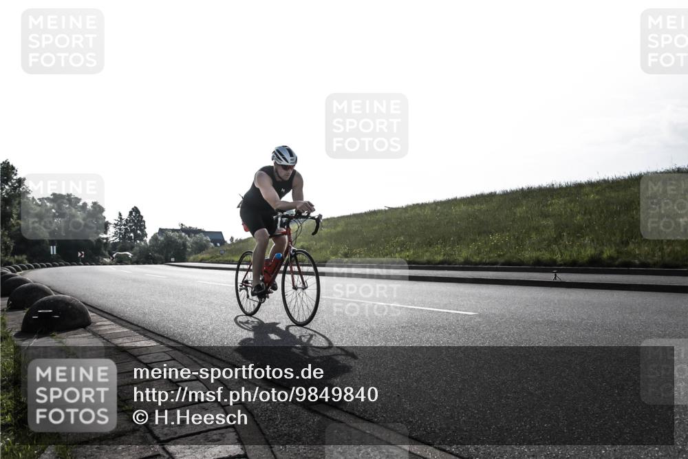 21.06.2026 - 29. Vierlanden-Triathlon H.Heesch http://msf.ph/oto/9849840 21.06.2026 08:46:34 Radfahren 207 meine-sportfotos.de