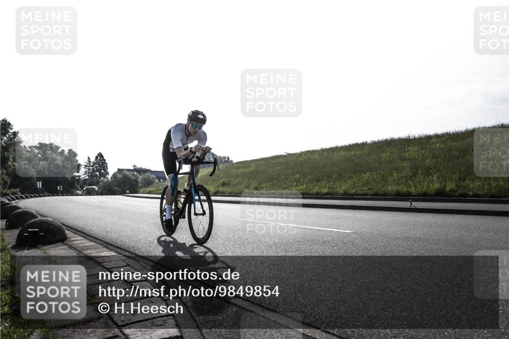 21.06.2026 - 29. Vierlanden-Triathlon H.Heesch http://msf.ph/oto/9849854 21.06.2026 08:47:26 Radfahren 12 meine-sportfotos.de