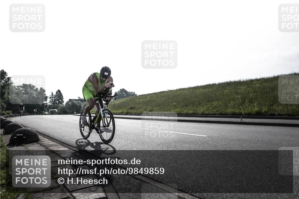 21.06.2026 - 29. Vierlanden-Triathlon H.Heesch http://msf.ph/oto/9849859 21.06.2026 08:48:04 Radfahren 32, 155, 166 meine-sportfotos.de