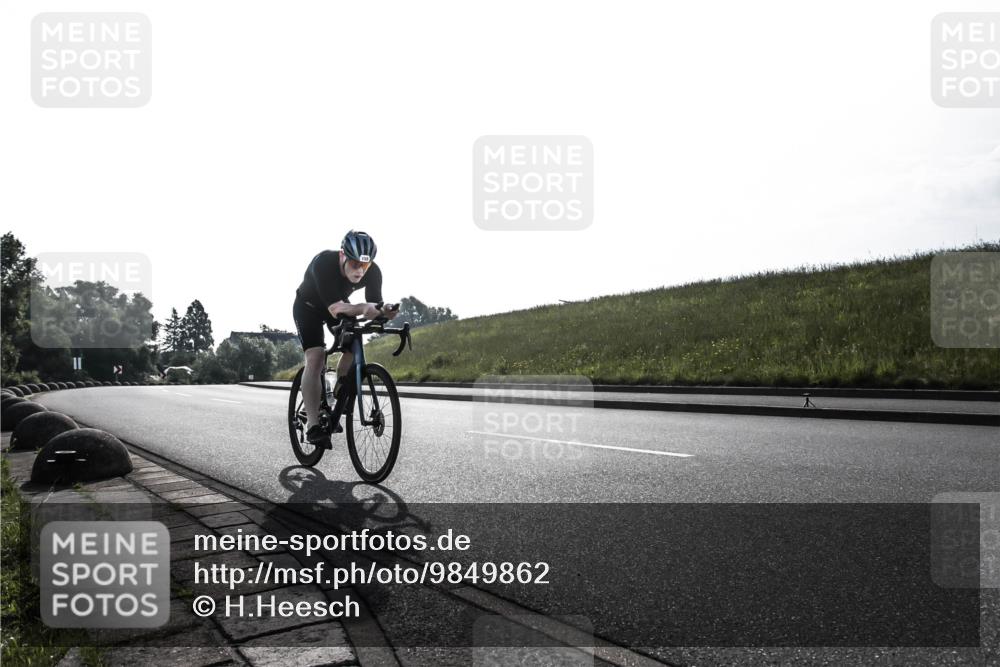 21.06.2026 - 29. Vierlanden-Triathlon H.Heesch http://msf.ph/oto/9849862 21.06.2026 08:48:06 Radfahren 32, 155, 166 meine-sportfotos.de