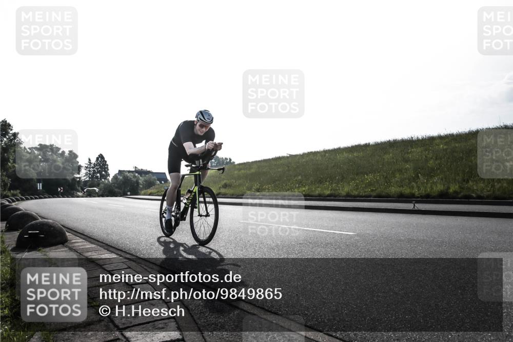 21.06.2026 - 29. Vierlanden-Triathlon H.Heesch http://msf.ph/oto/9849865 21.06.2026 08:48:27 Radfahren 10 meine-sportfotos.de