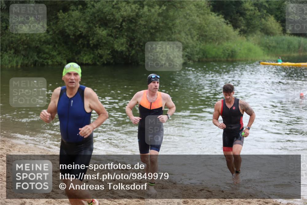 21.06.2026 - 29. Vierlanden-Triathlon Andreas Tolksdorf http://msf.ph/oto/9849979 21.06.2026 10:08:31 Schwimmen 403, 418, 422, 432, 476, 1356 meine-sportfotos.de