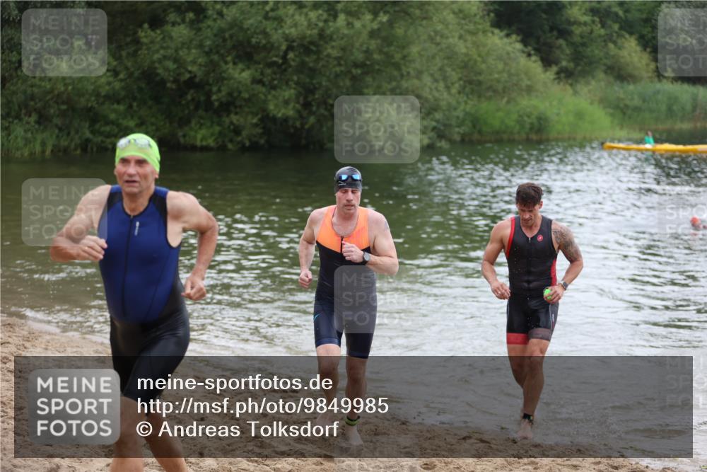 21.06.2026 - 29. Vierlanden-Triathlon Andreas Tolksdorf http://msf.ph/oto/9849985 21.06.2026 10:08:31 Schwimmen 403, 418, 422, 432, 476, 1356 meine-sportfotos.de