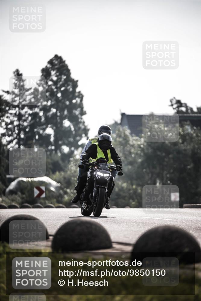 21.06.2026 - 29. Vierlanden-Triathlon H.Heesch http://msf.ph/oto/9850150 21.06.2026 08:32:43 Radfahren  meine-sportfotos.de