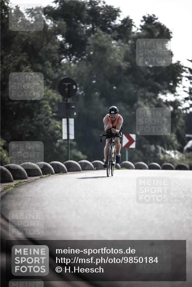 21.06.2026 - 29. Vierlanden-Triathlon H.Heesch http://msf.ph/oto/9850184 21.06.2026 08:41:40 Radfahren 16, 111 meine-sportfotos.de