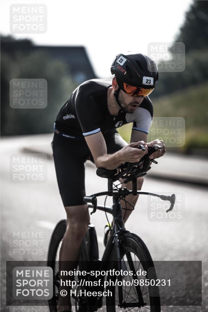 21.06.2026 - 29. Vierlanden-Triathlon H.Heesch http://msf.ph/oto/9850231 21.06.2026 08:42:16 Radfahren 9, 23 meine-sportfotos.de