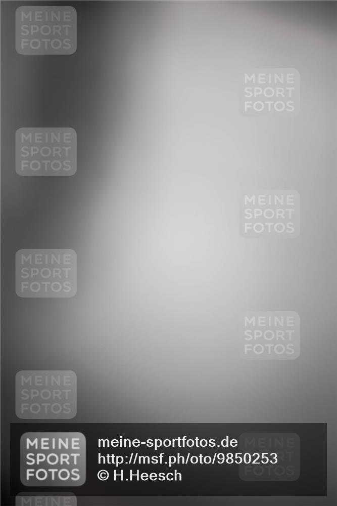 21.06.2026 - 29. Vierlanden-Triathlon H.Heesch http://msf.ph/oto/9850253 21.06.2026 08:43:08 Radfahren 216 meine-sportfotos.de