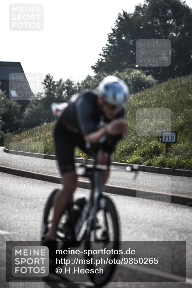 21.06.2026 - 29. Vierlanden-Triathlon H.Heesch http://msf.ph/oto/9850265 21.06.2026 08:44:09 Radfahren 30, 49 meine-sportfotos.de