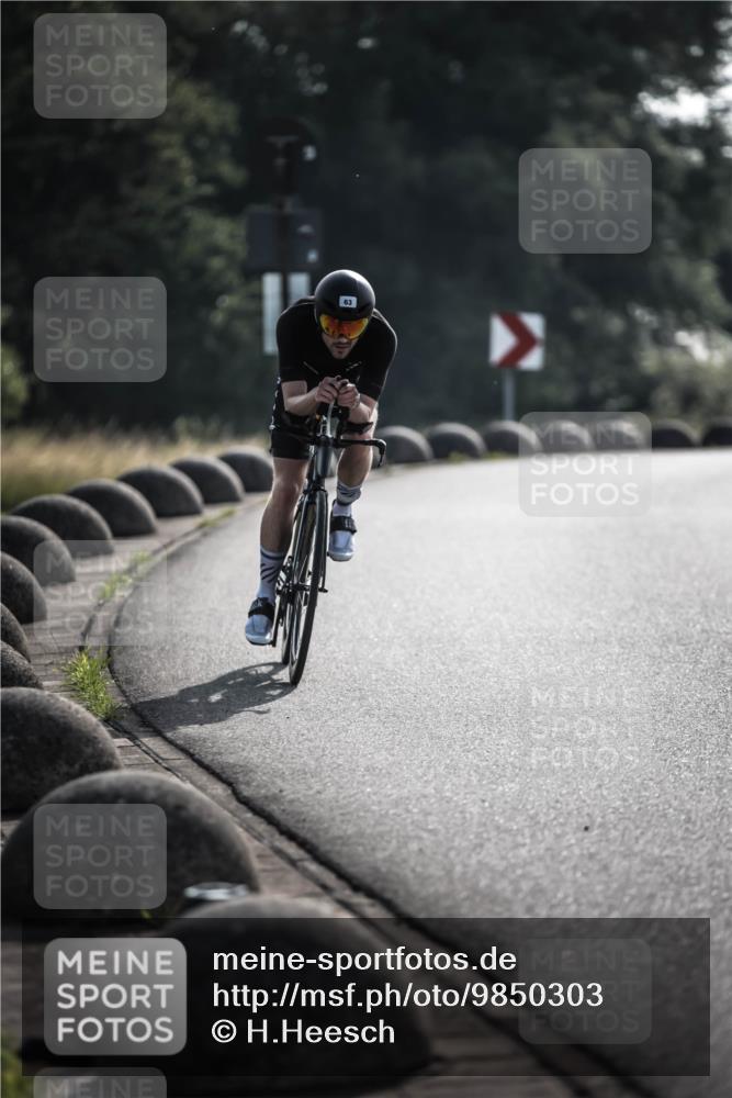 21.06.2026 - 29. Vierlanden-Triathlon H.Heesch http://msf.ph/oto/9850303 21.06.2026 08:45:13 Radfahren 63, 127, 211 meine-sportfotos.de