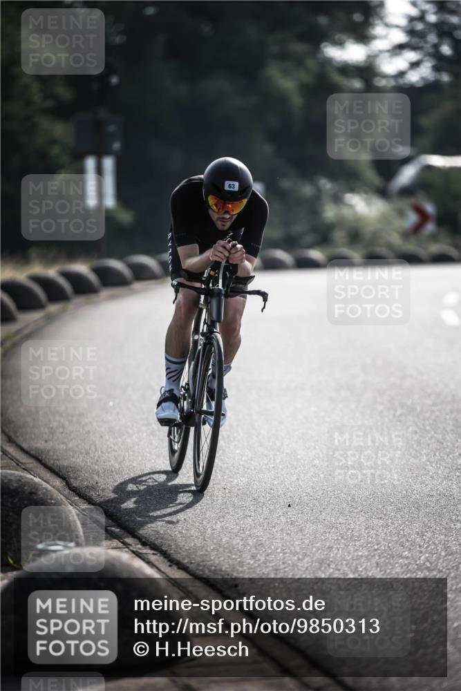 21.06.2026 - 29. Vierlanden-Triathlon H.Heesch http://msf.ph/oto/9850313 21.06.2026 08:45:13 Radfahren 63, 127, 211 meine-sportfotos.de