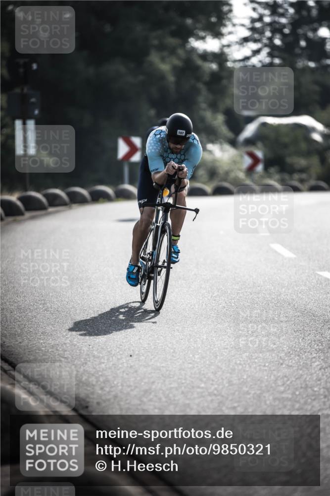 21.06.2026 - 29. Vierlanden-Triathlon H.Heesch http://msf.ph/oto/9850321 21.06.2026 08:45:40 Radfahren 24, 107 meine-sportfotos.de