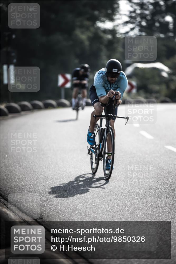 21.06.2026 - 29. Vierlanden-Triathlon H.Heesch http://msf.ph/oto/9850326 21.06.2026 08:45:41 Radfahren 24, 107 meine-sportfotos.de