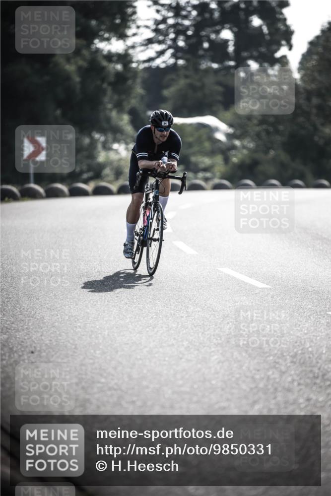 21.06.2026 - 29. Vierlanden-Triathlon H.Heesch http://msf.ph/oto/9850331 21.06.2026 08:45:42 Radfahren 24, 107 meine-sportfotos.de