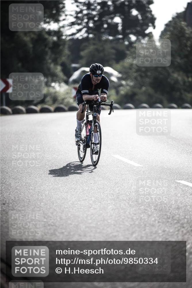 21.06.2026 - 29. Vierlanden-Triathlon H.Heesch http://msf.ph/oto/9850334 21.06.2026 08:45:42 Radfahren 24, 107 meine-sportfotos.de