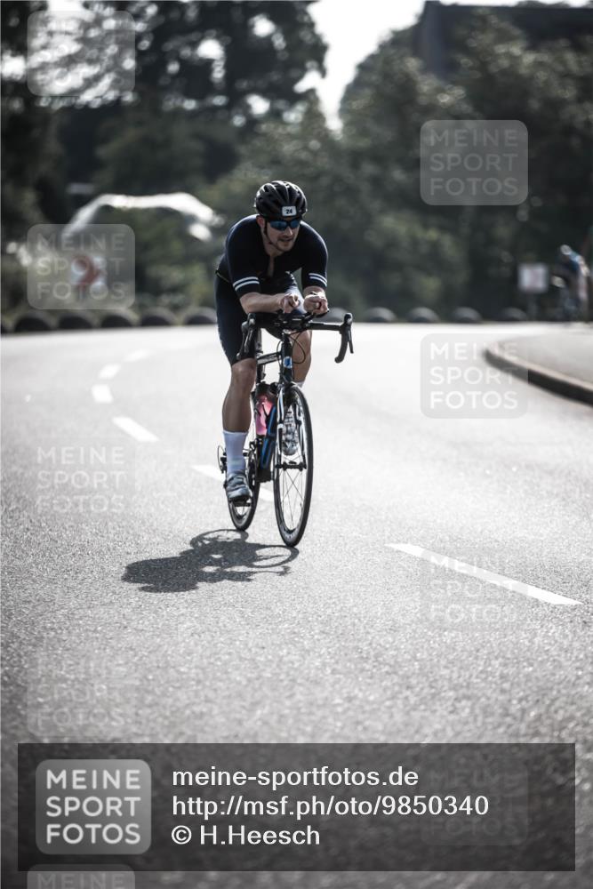 21.06.2026 - 29. Vierlanden-Triathlon H.Heesch http://msf.ph/oto/9850340 21.06.2026 08:45:43 Radfahren 24, 36, 107 meine-sportfotos.de
