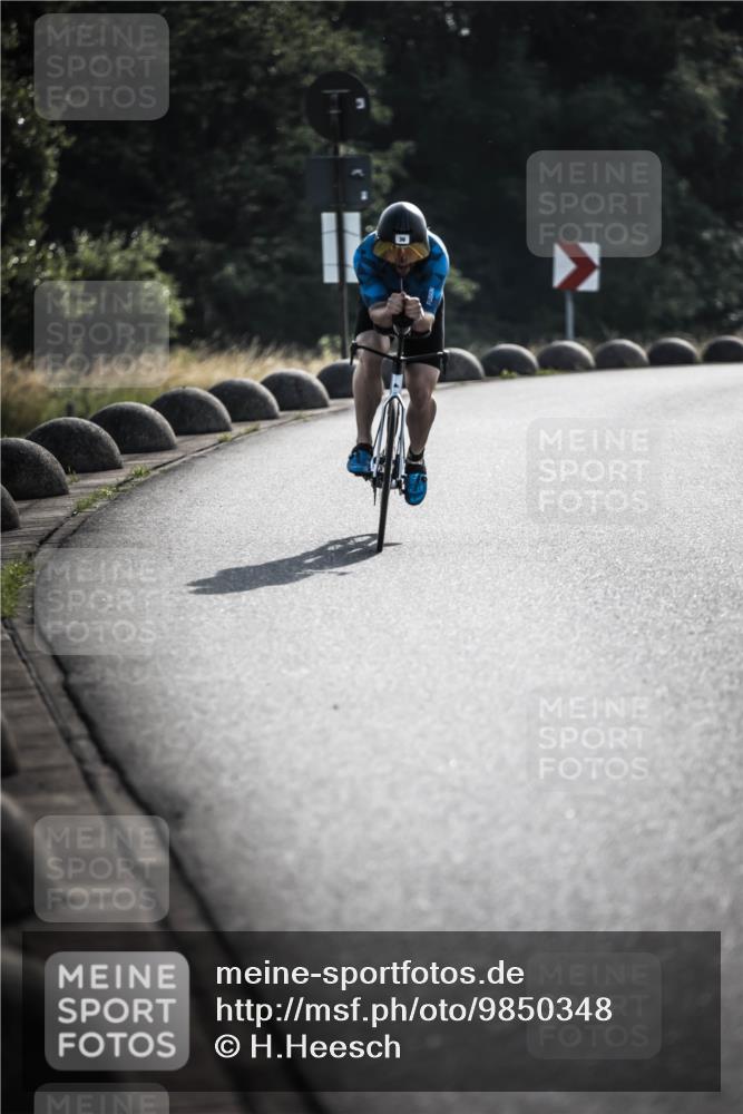 21.06.2026 - 29. Vierlanden-Triathlon H.Heesch http://msf.ph/oto/9850348 21.06.2026 08:45:50 Radfahren 36, 60 meine-sportfotos.de