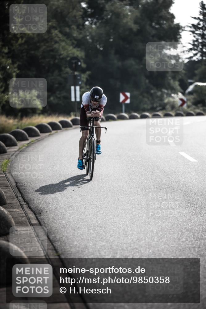 21.06.2026 - 29. Vierlanden-Triathlon H.Heesch http://msf.ph/oto/9850358 21.06.2026 08:45:54 Radfahren 36, 60 meine-sportfotos.de